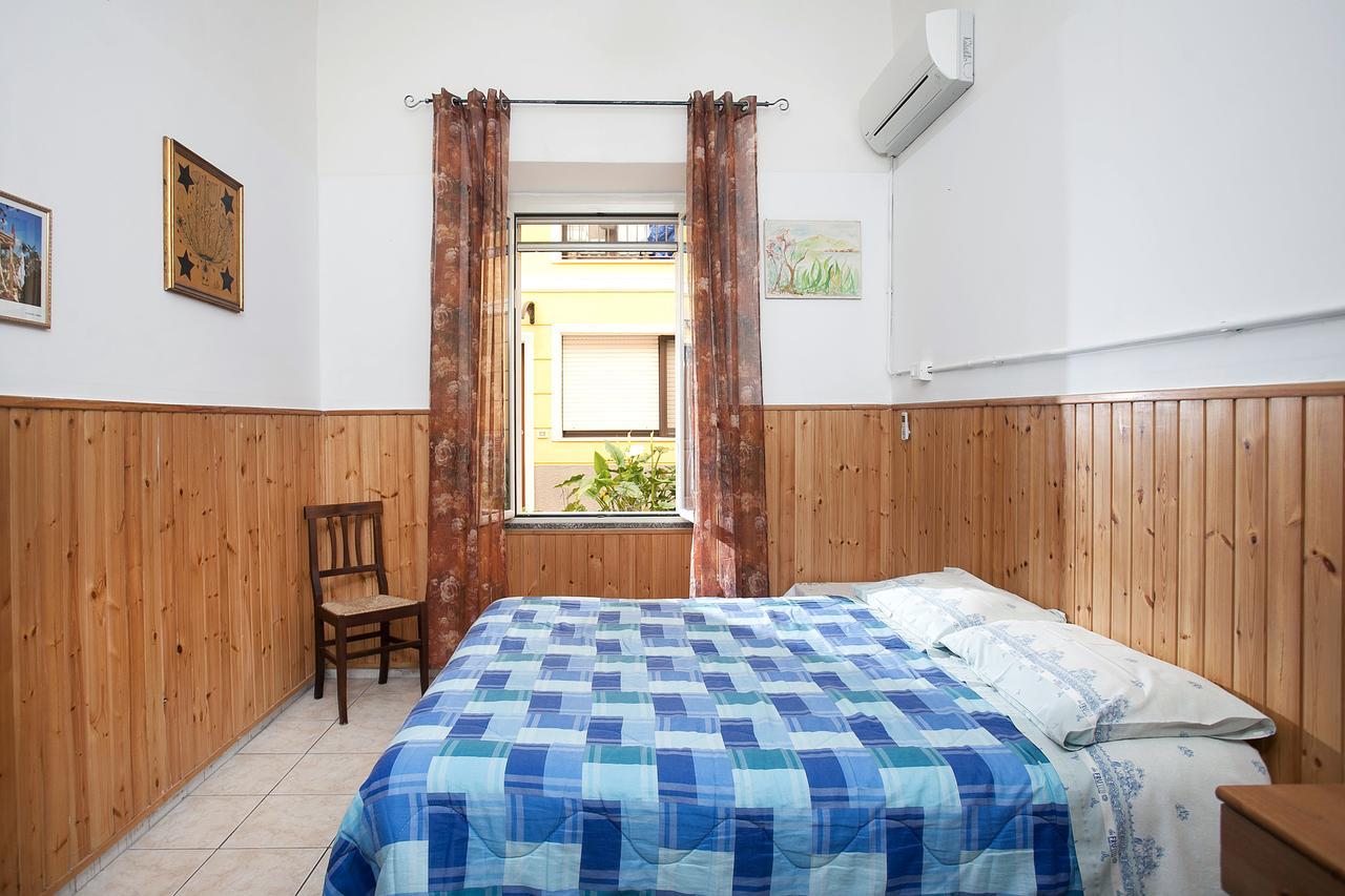 Bed and Breakfast Davi à Cagliari Extérieur photo